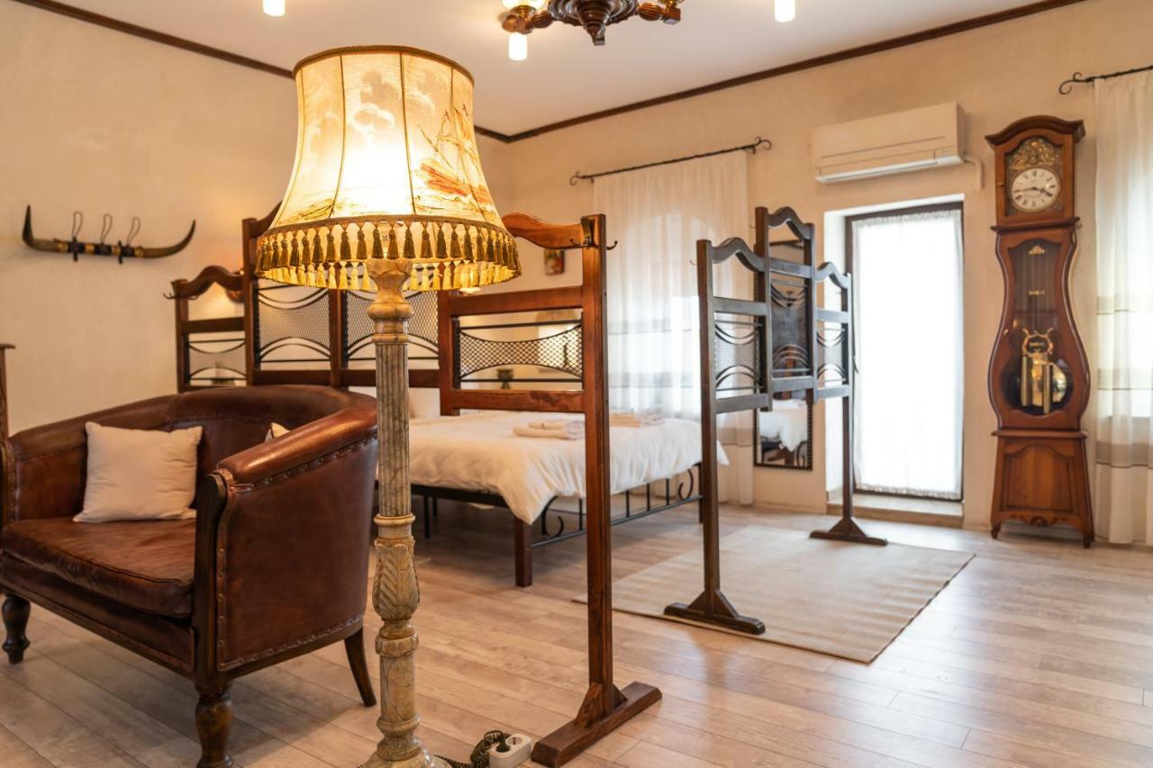 Historic Apartment In The Heart Of The City Weliko Tarnowo Exterior foto
